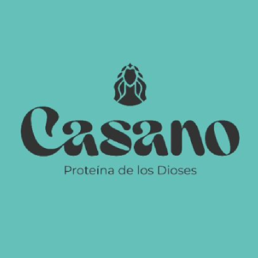 Casano usando su máquina de helados de Produmáquinas en negocio propio (produmaquina, pro-du-maquinas)
